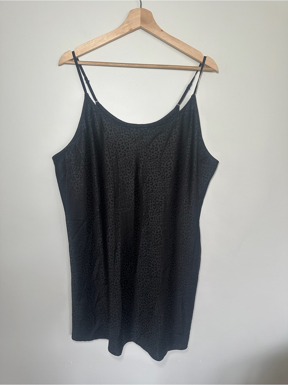 Joyspun Black Leopard Jacquard Cami Sleep Dress Nightgown Size XL